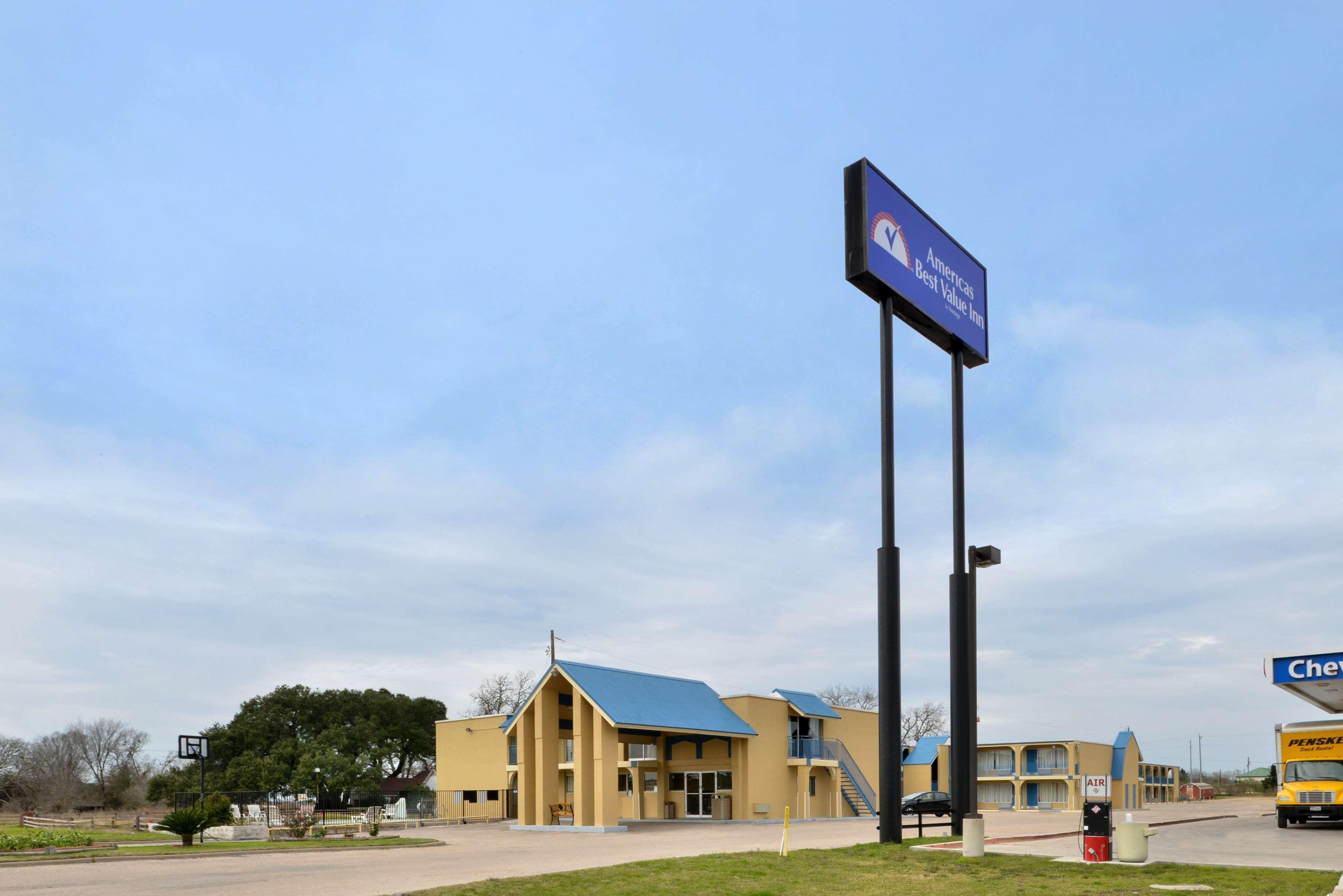 Americas Best Value Inn Schulenburg Esterno foto