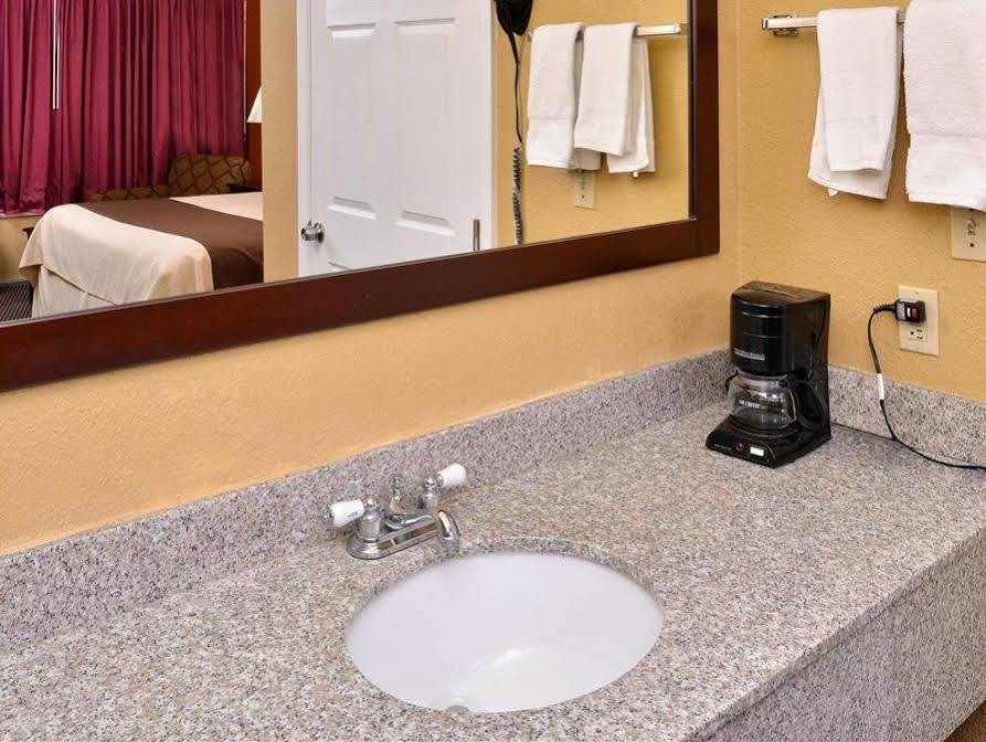 Americas Best Value Inn Schulenburg Esterno foto